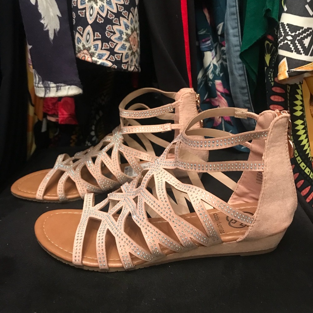 Daisy Fuentes Sparkly Gladiator Flats Blush Pink